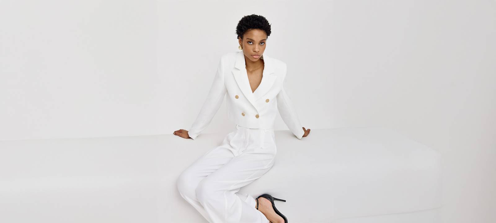 Find online the long dress with gatherings in viole purple in London UK