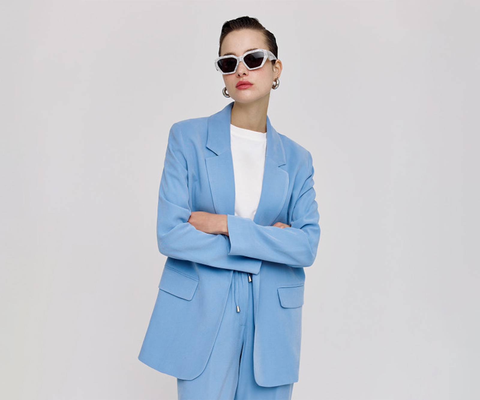 Blazer with flap pockets and padded shoulders in blue in Leeds, UK