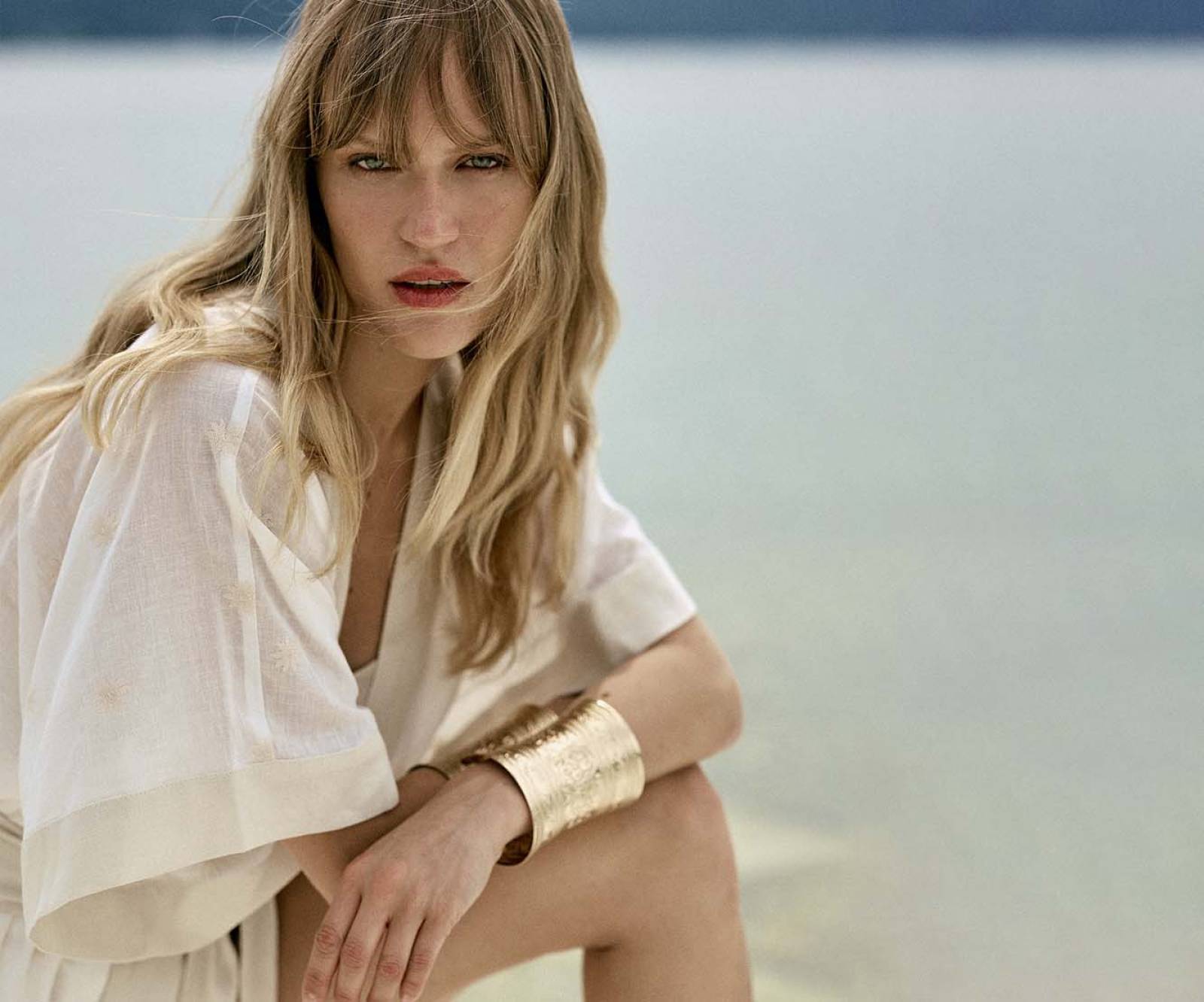 Cotton maxi kimono with wide short sleeves and embroidered details in Birmingham, UK