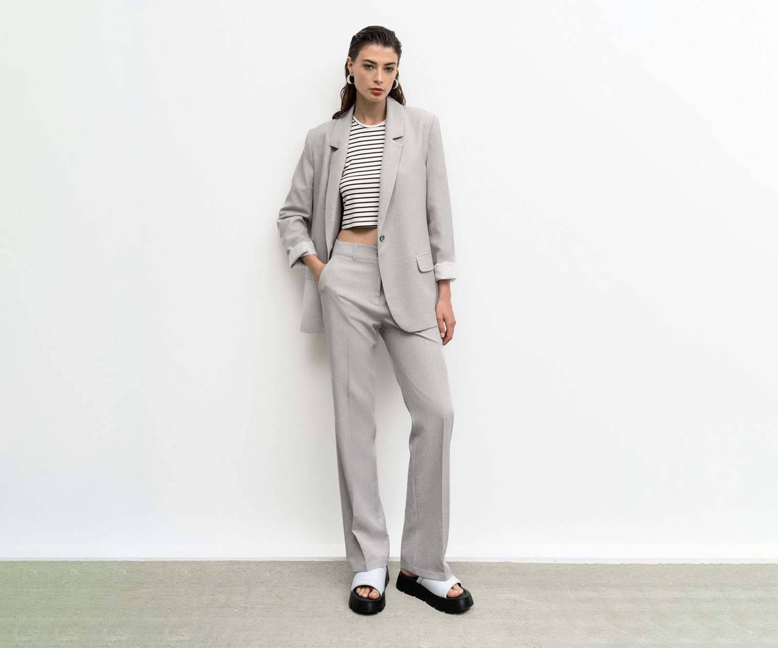 Get Tailored Pants for the Office 