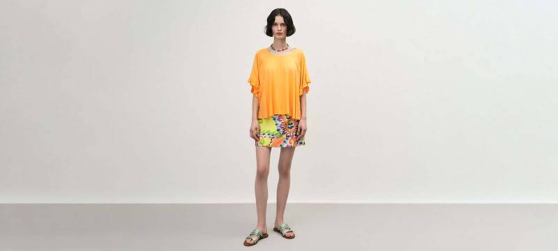Shop Basics Blouses with great fitting in Brussels Belgium