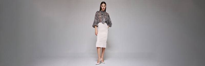 Buy online high-quality midi skirts in exquisite designs and enjoy free standard delivery with orders of over 300 euros in Luxembourg