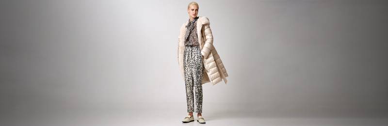 Shop online high-quality long puffer jackets in contemporary designs and enjoy free standard delivery with orders of over 300 euros in London, UK
