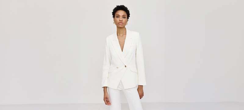 iscover online elegant suits for your dinner parties in London, UK