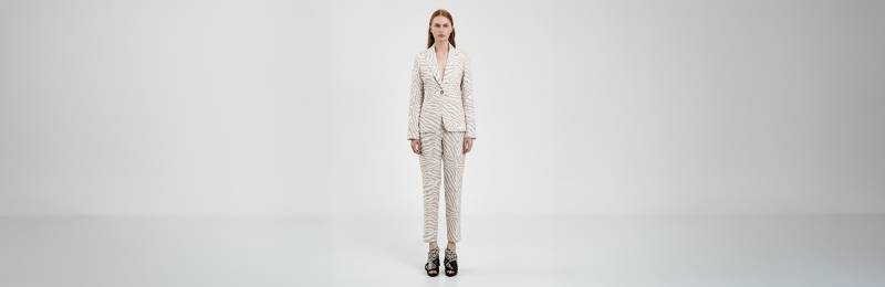 Find the most beautiful tailored blazers with ACCESS Fashion for spring 2024 in Birmingham near Bristol