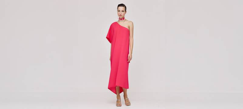 Discover the biggest Valentine’s Day fashion trend of 2024 for women in Leeds in the United Kingdom.
