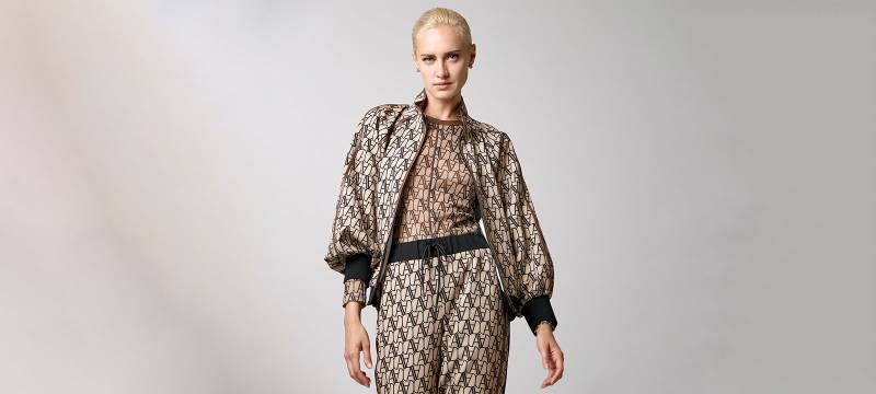 Shop online the signature Access Fashion print in contemporary designs and flattering silhouettes in London, UK