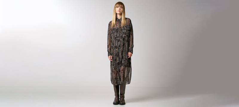 Explore online casual snake-printed dresses in contemporary designs and enjoy fast delivery in Copenhagen, Denmark